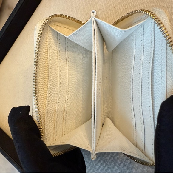 Checkered Wallet - Picture 3 of 4